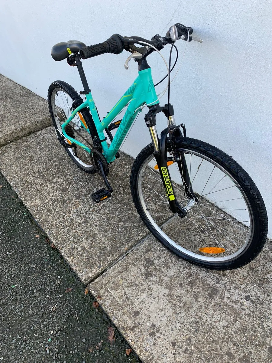 Girls /Ladies Bike - Image 2