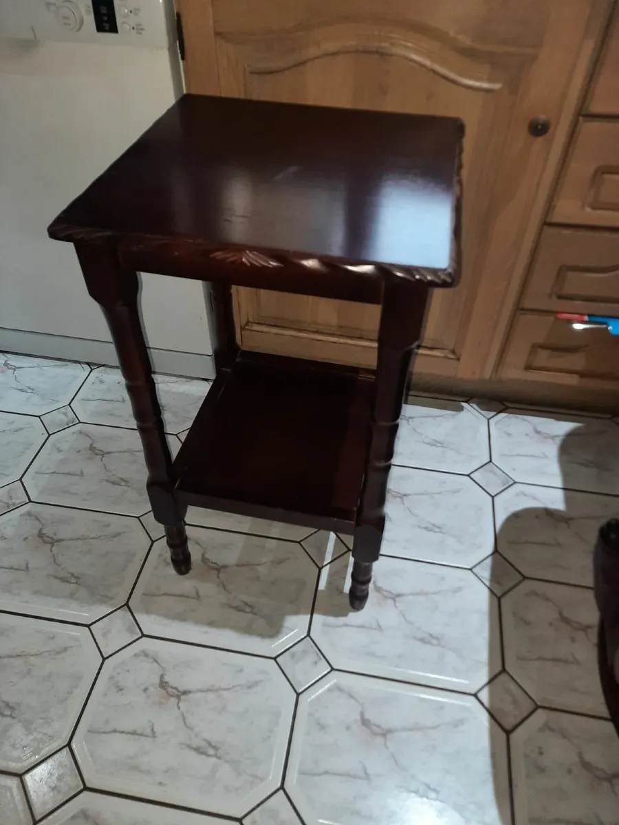 Occasional table
