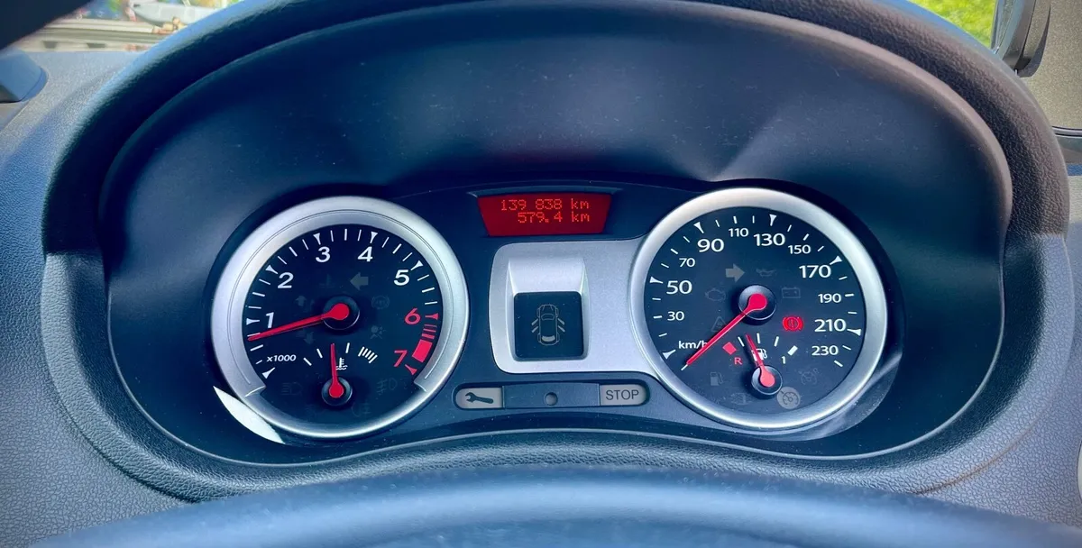 Renault Clio 2010, Royale Eco, 16V, 75 BHP - Image 3