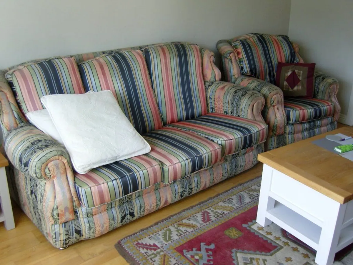 Setee and Couch - Image 1