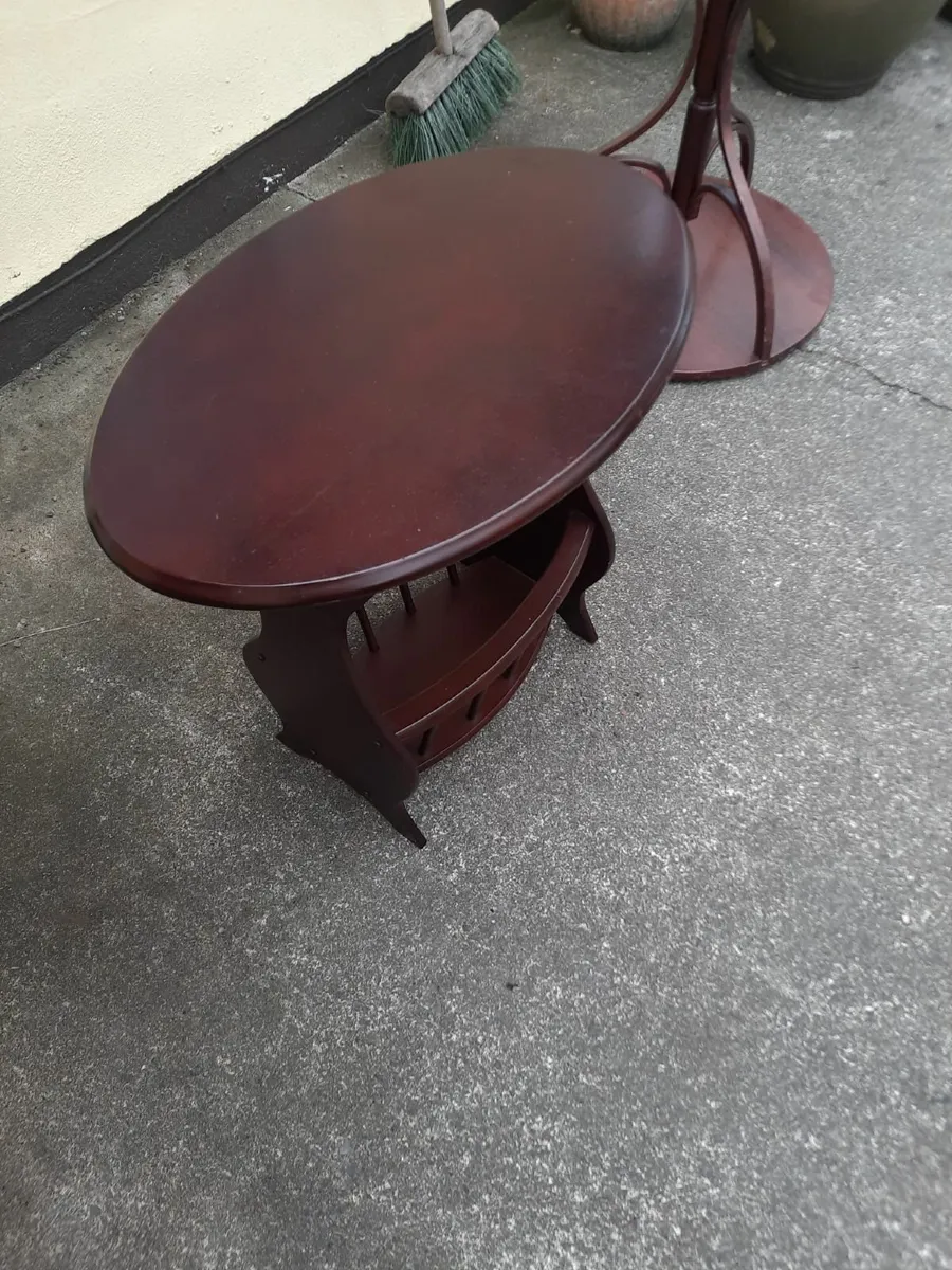 Occasional table - Image 1