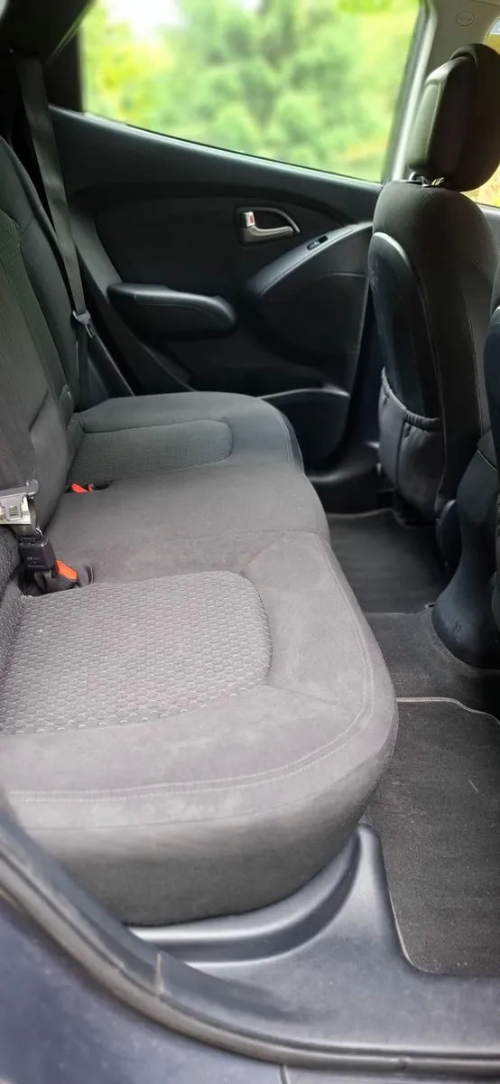 11 Hyundai ix35 ,   NEW NCT  5/26 - Image 3
