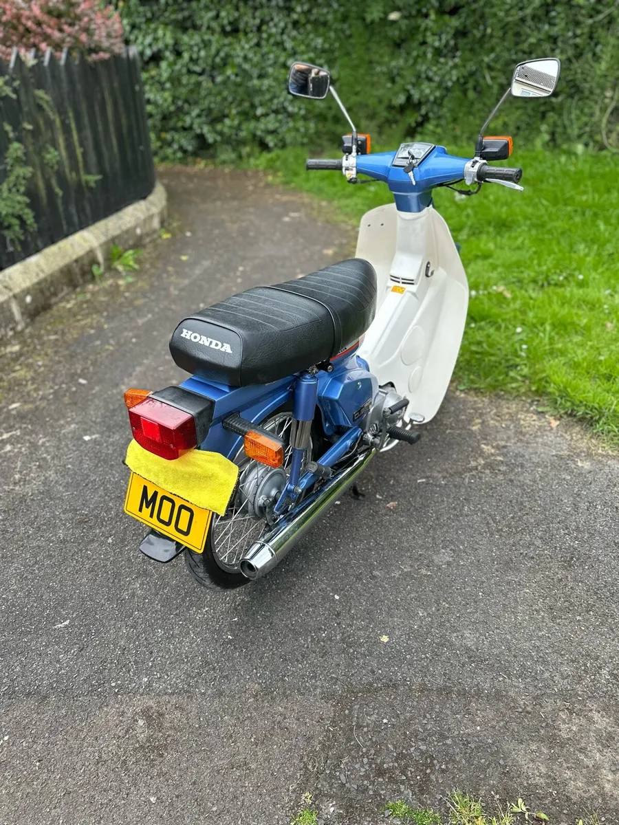 1997 Honda C90 Cub - Image 4