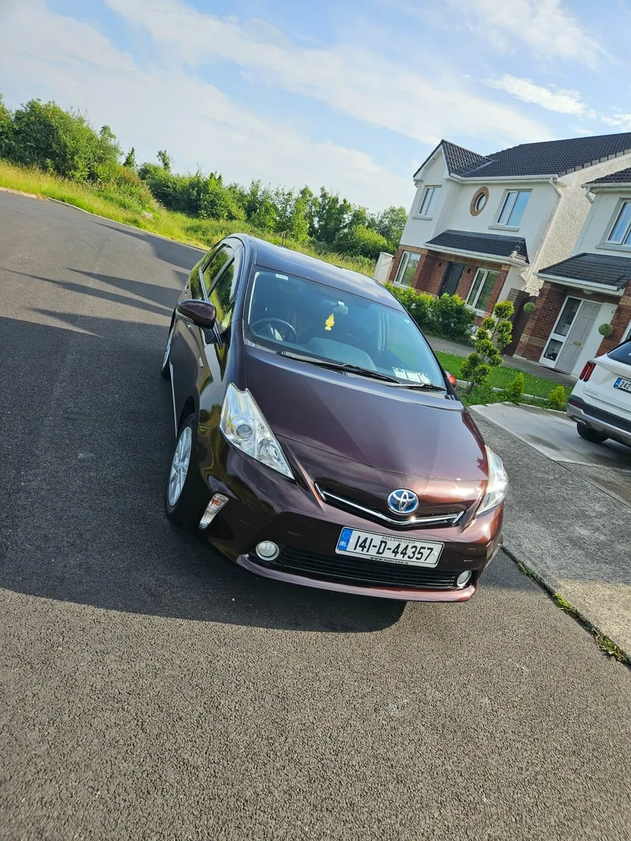 Toyota Prius 2014 - Image 2
