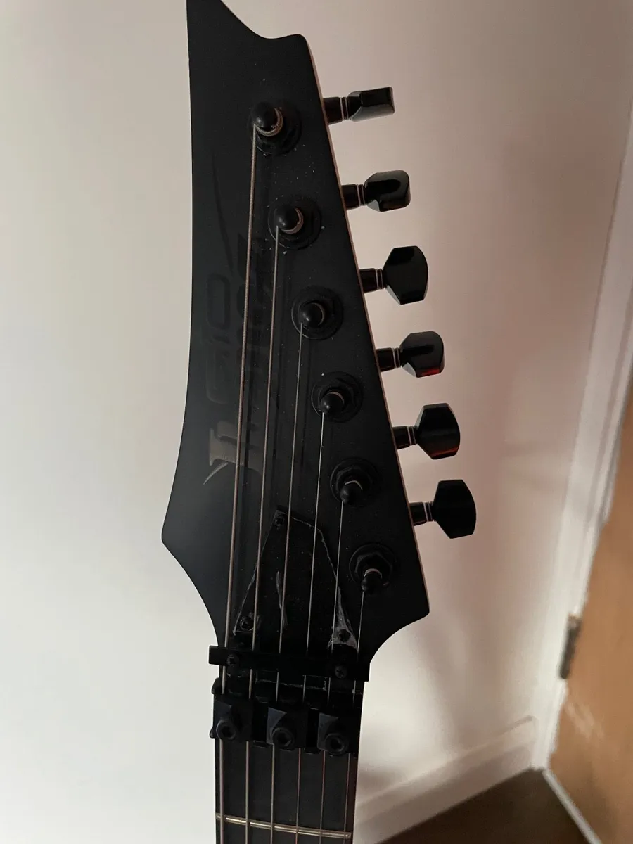 Guitar - Image 2