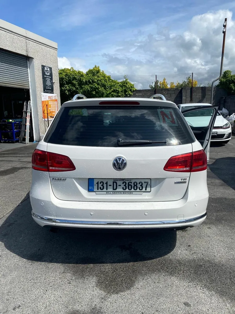 Volkswagen Passat 2013 (Automatic) - Image 3