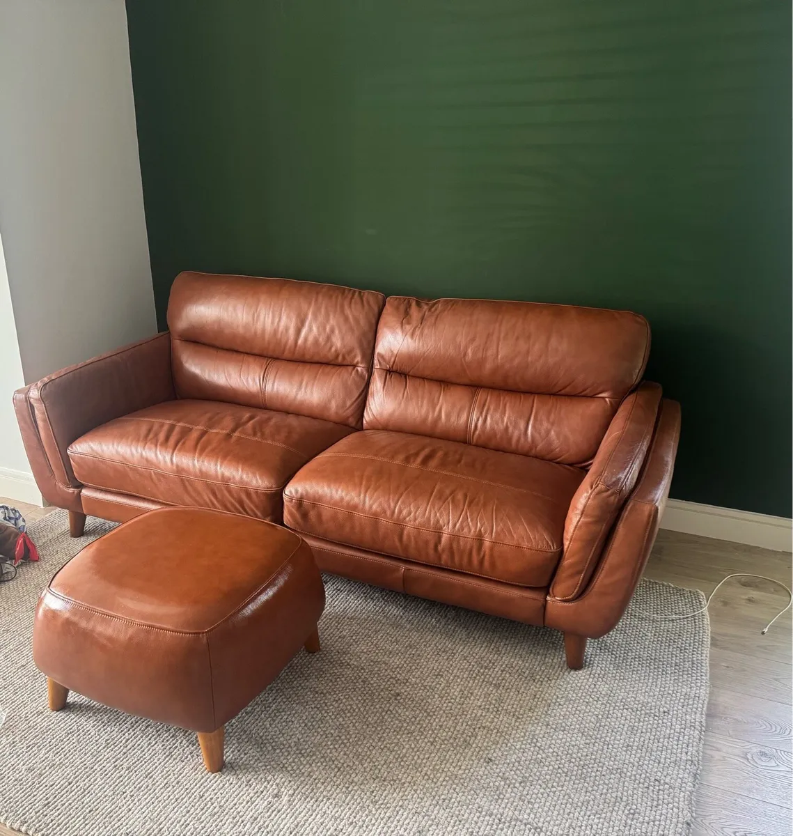 Couch and foot rest - Image 2