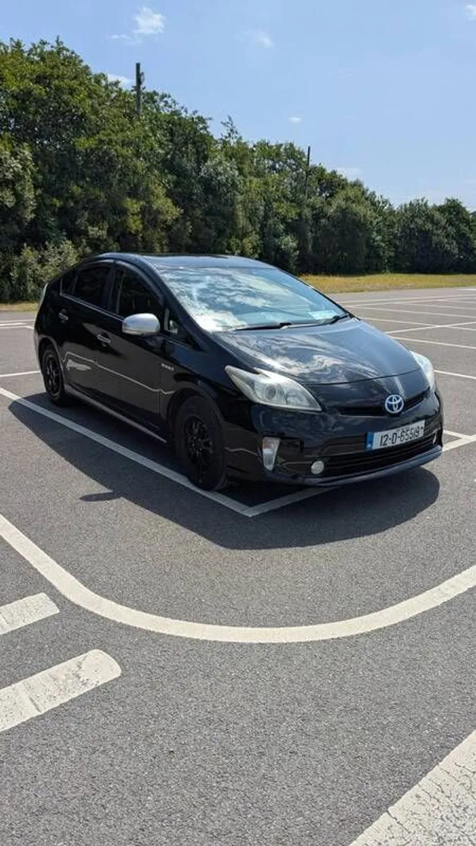 1.8 Toyota Prius Black Automatic Hybrid 146k NCT - Image 2