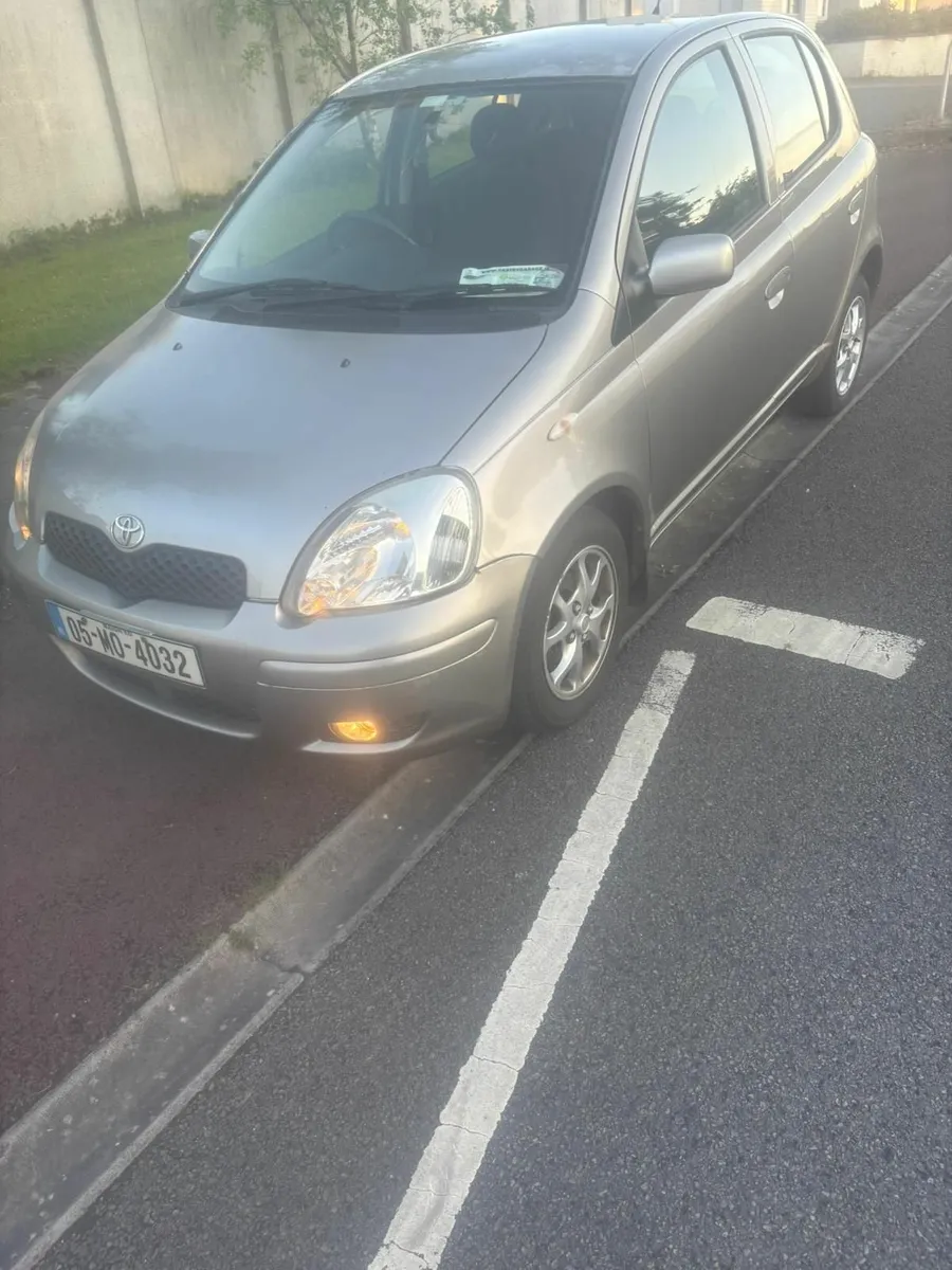 Toyota Yaris 2005 - Image 1
