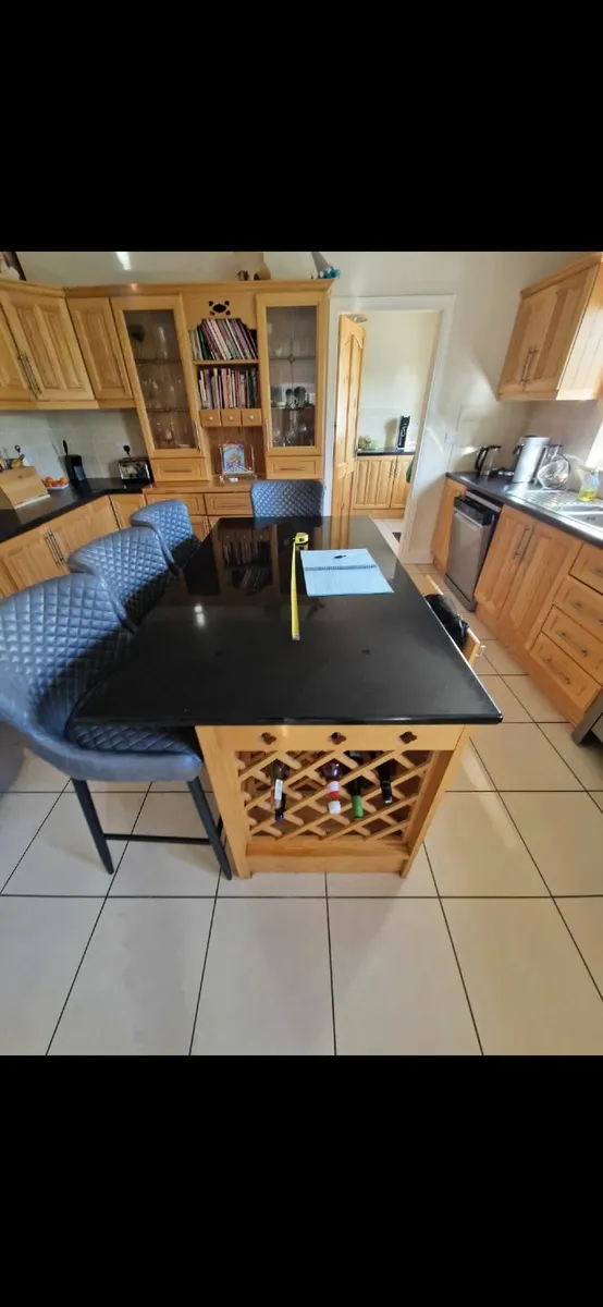 Kitchen island - Image 4