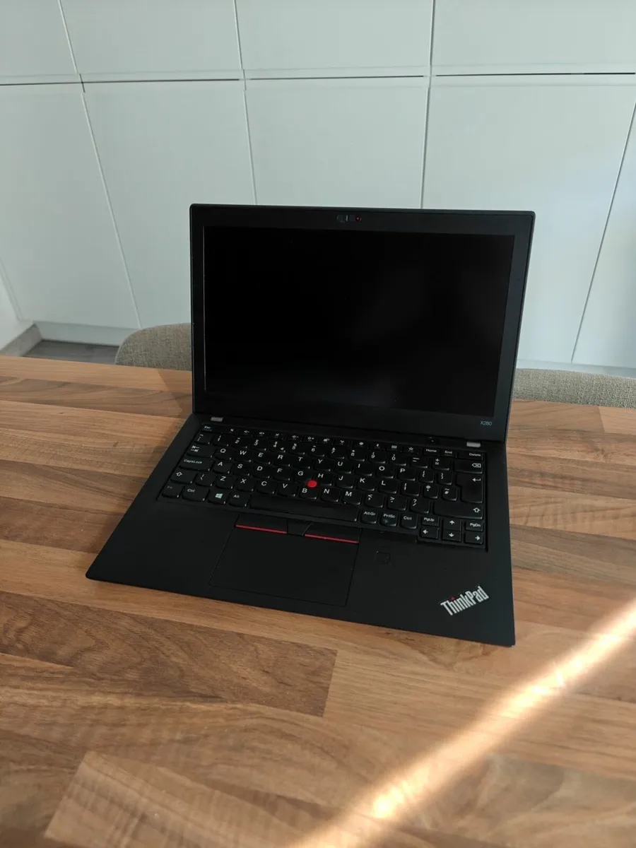 Lenovo ThinkPad X280 | i7 | 8GB | 256GB | Touch - Image 3