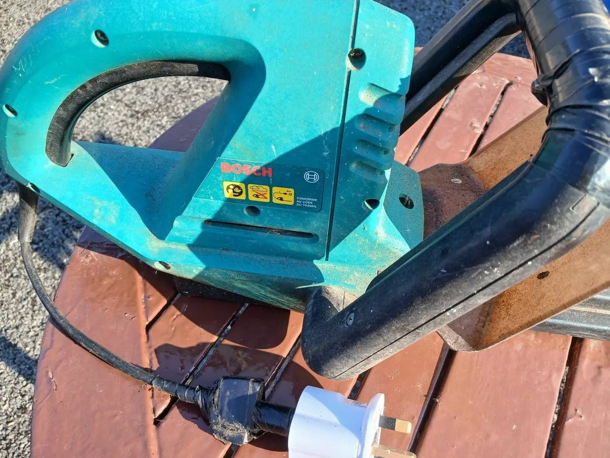 Hedge trimmer