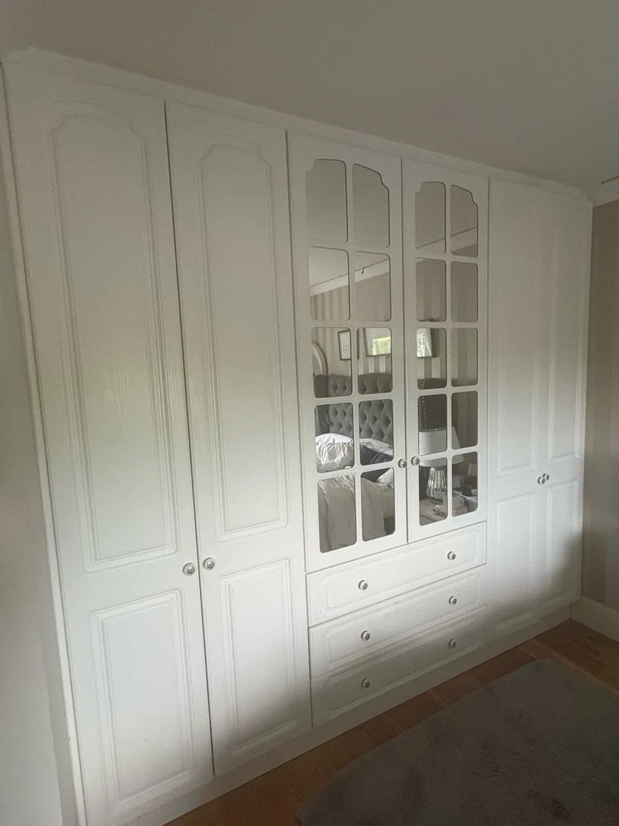 White Built In Wardrobe with Mirror Panels - Image 1