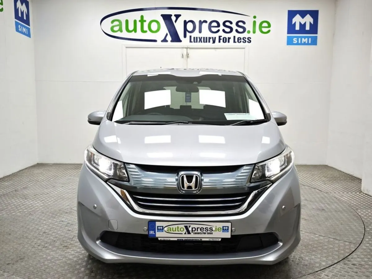 Honda Freed 1.5 Hybrid G SE Automatic  Reversing - Image 3