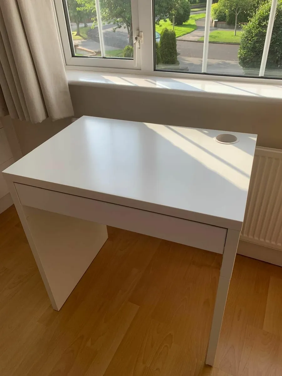 Desk - Image 1