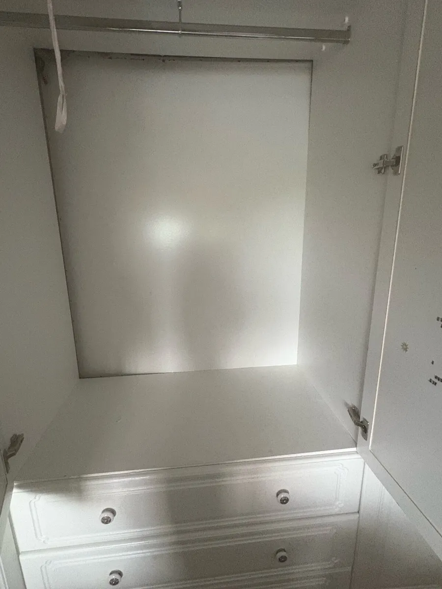 White Built In Wardrobe with Mirror Panels - Image 3