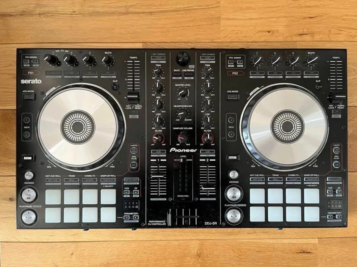 Pioneer DJ DDJ-SR Performance Serato Controller - Image 1