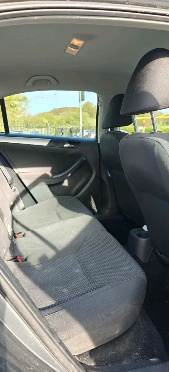 VW jetta - Image 4