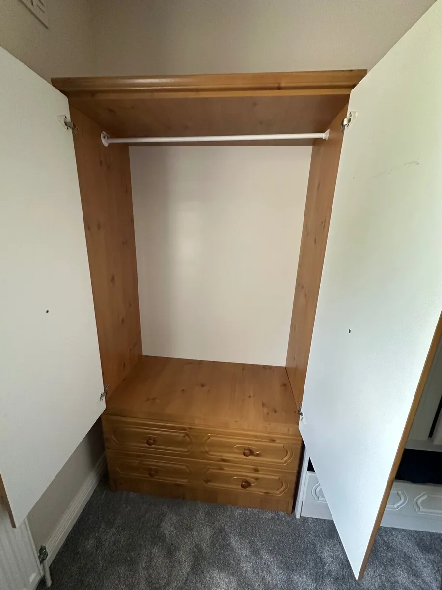 Wardrobe - Image 3