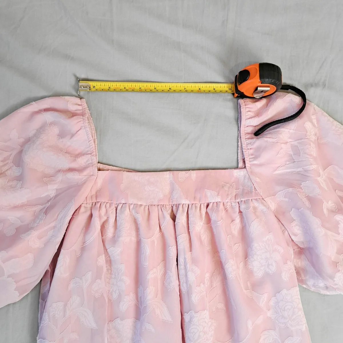 Pink Floral Puffy Sleeves Blouse Size S/M - Image 4