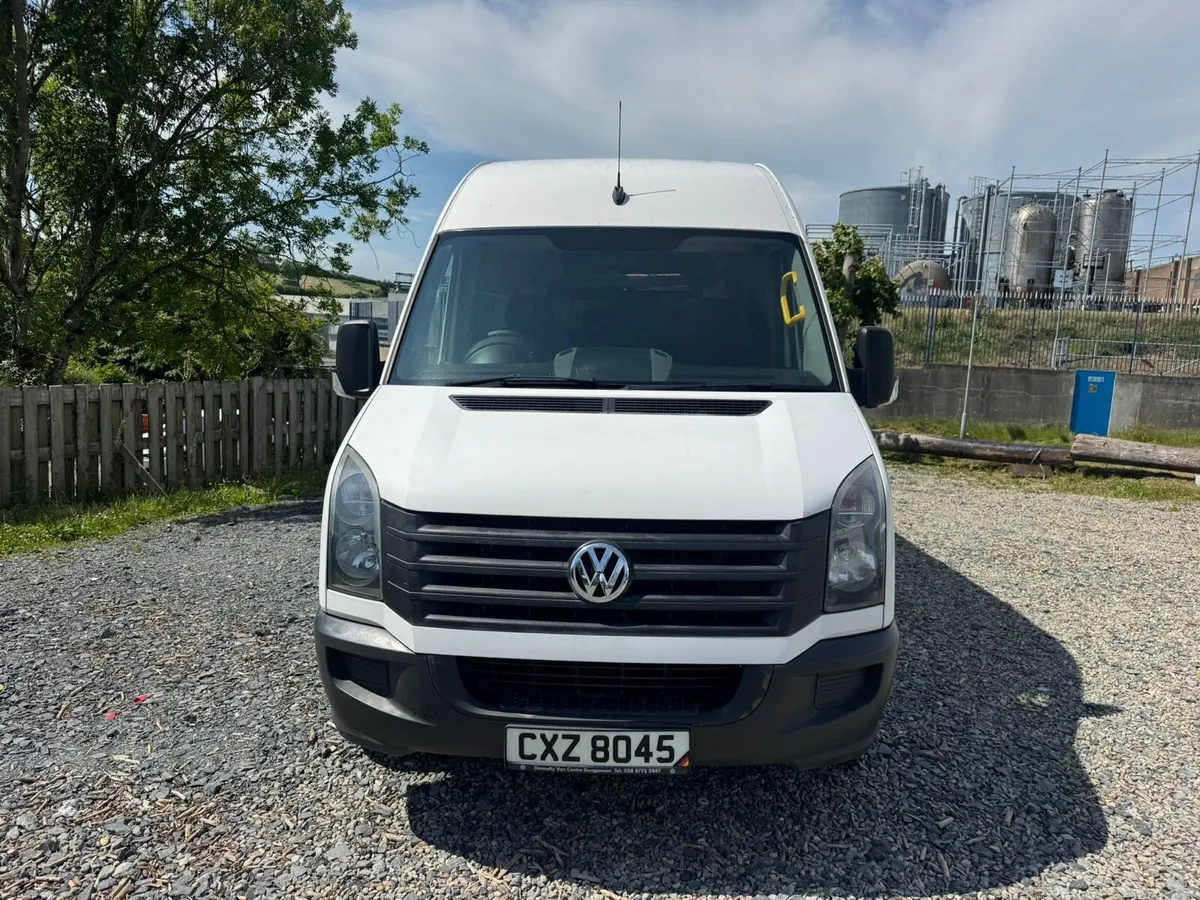 Volkswagen camper van - Image 4