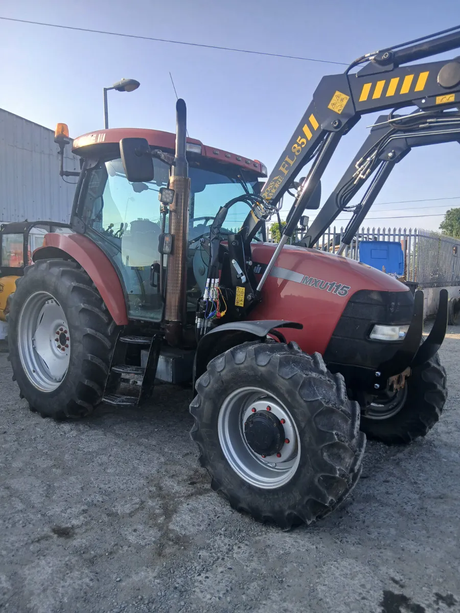 2004 Case MXU 115 c/w rossmore loader. - Image 2