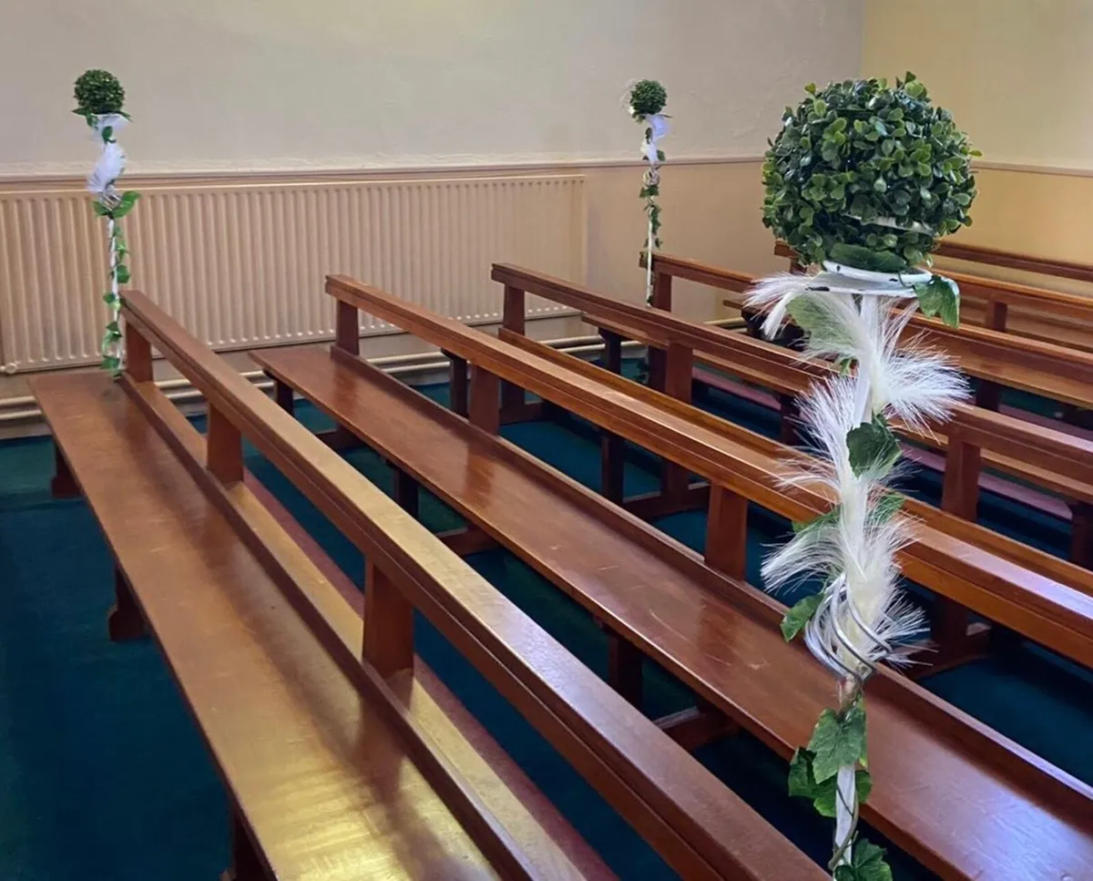 Eight pew stands for church decor - Image 3