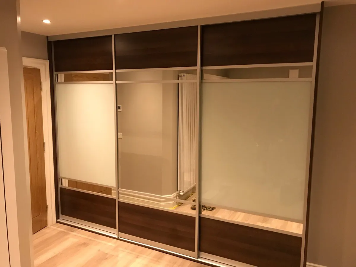 Sliding door wardrobes (made to measure) - Image 3