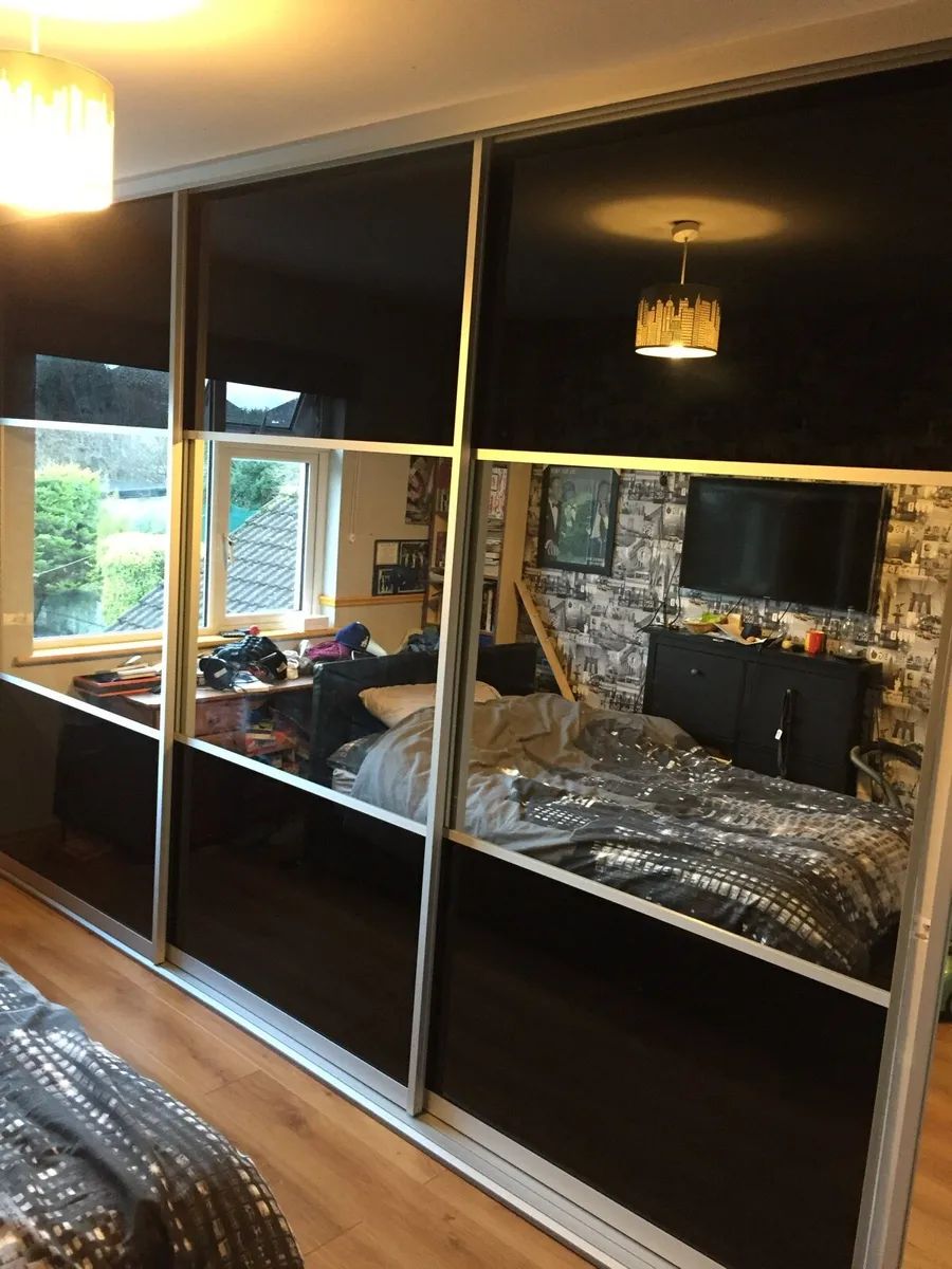 Sliding door wardrobes (made to measure) - Image 4