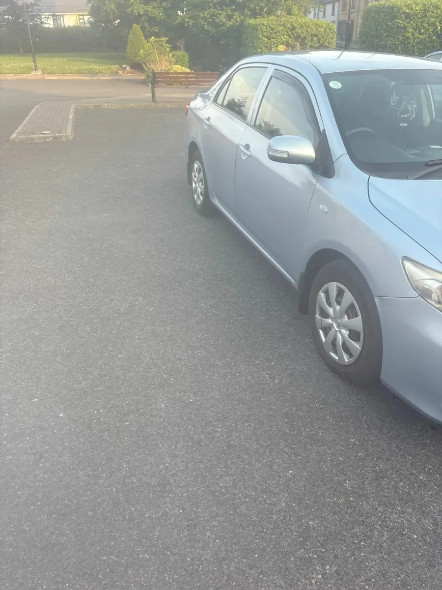 Toyota Corolla - Image 2