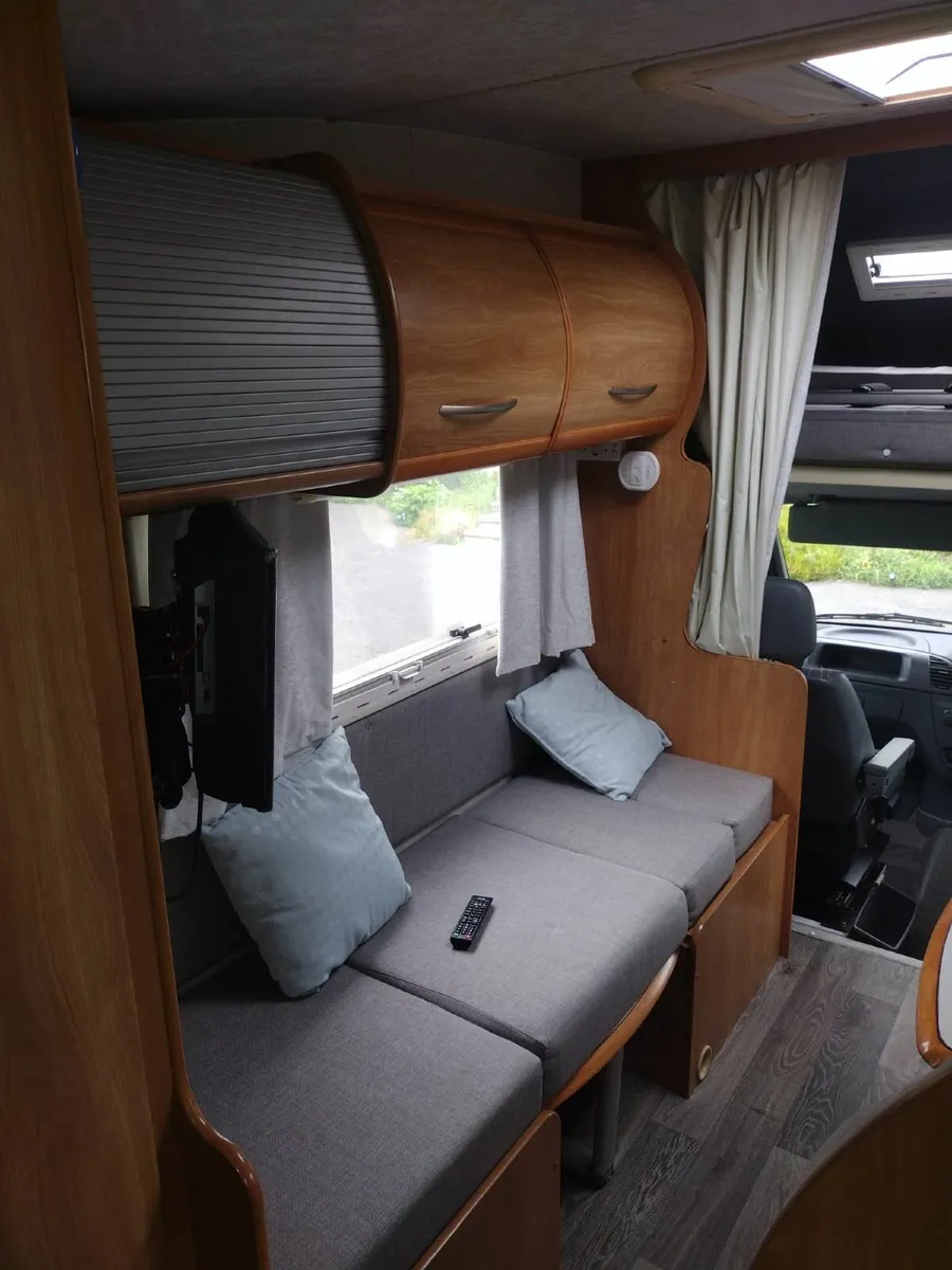 MOTORHOME - Image 3