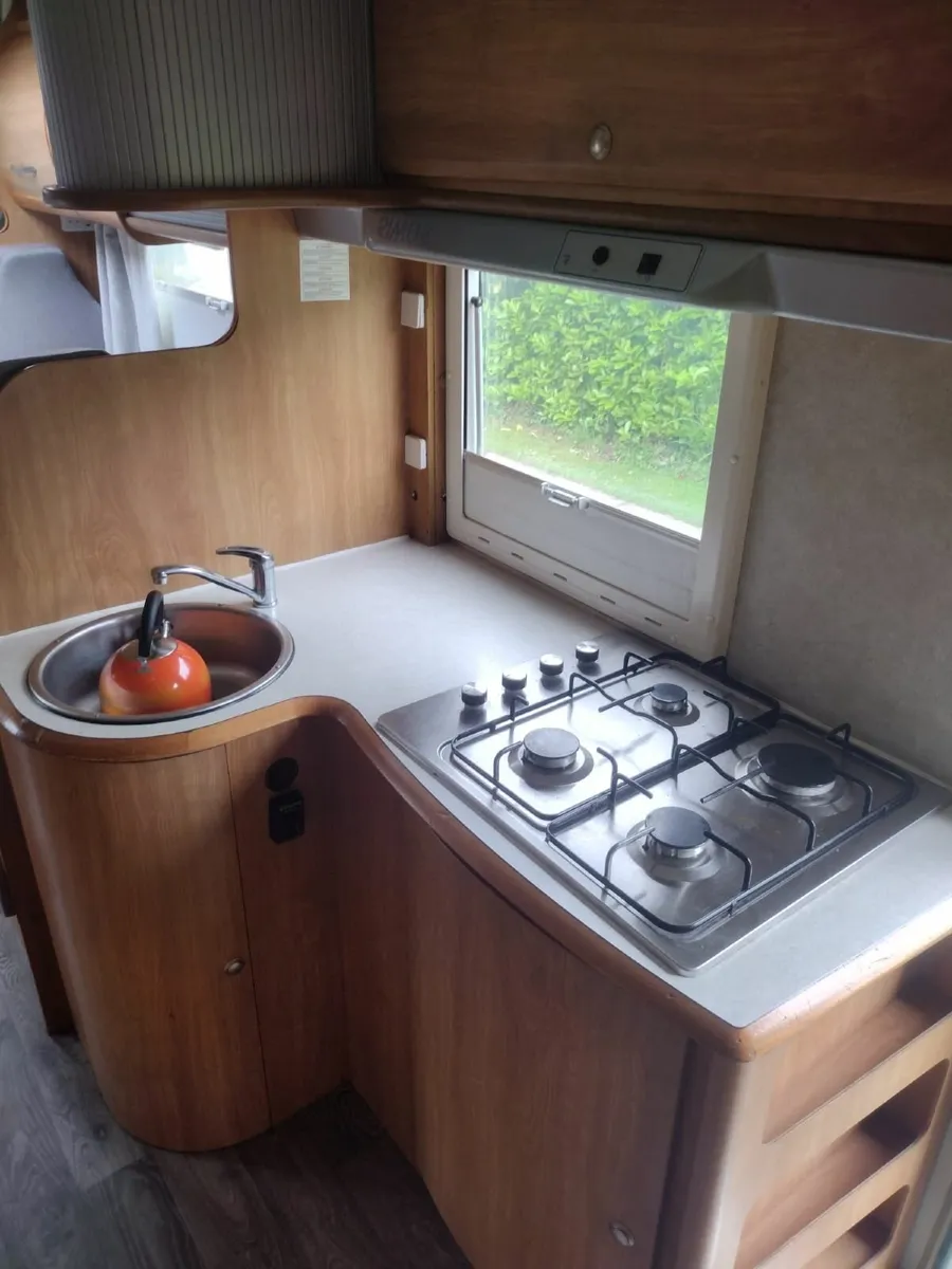 MOTORHOME - Image 4