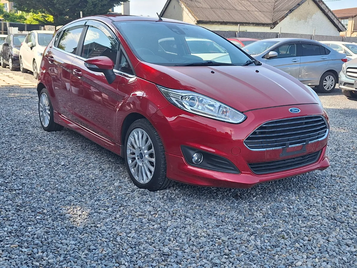 Ford Fiesta 1.0L EcoBoost Titanium | LeatherPackag - Image 2