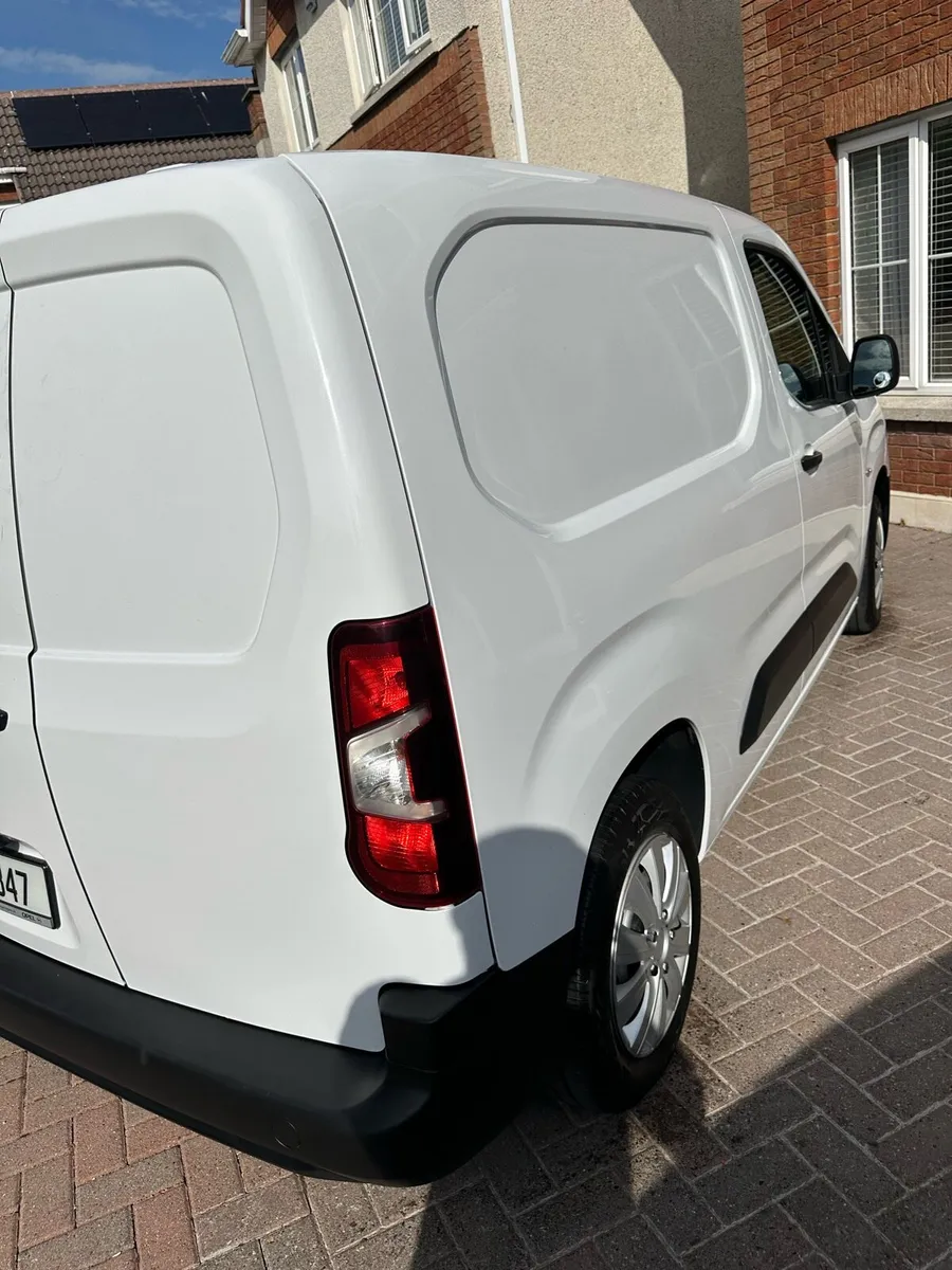 NO VAT, 100k warranty - Image 1