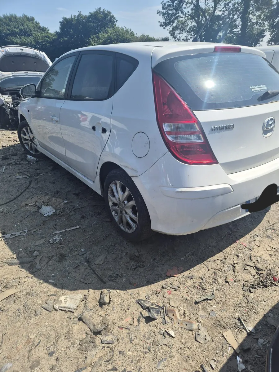 Hyundai I30 - Breaking only - Image 2