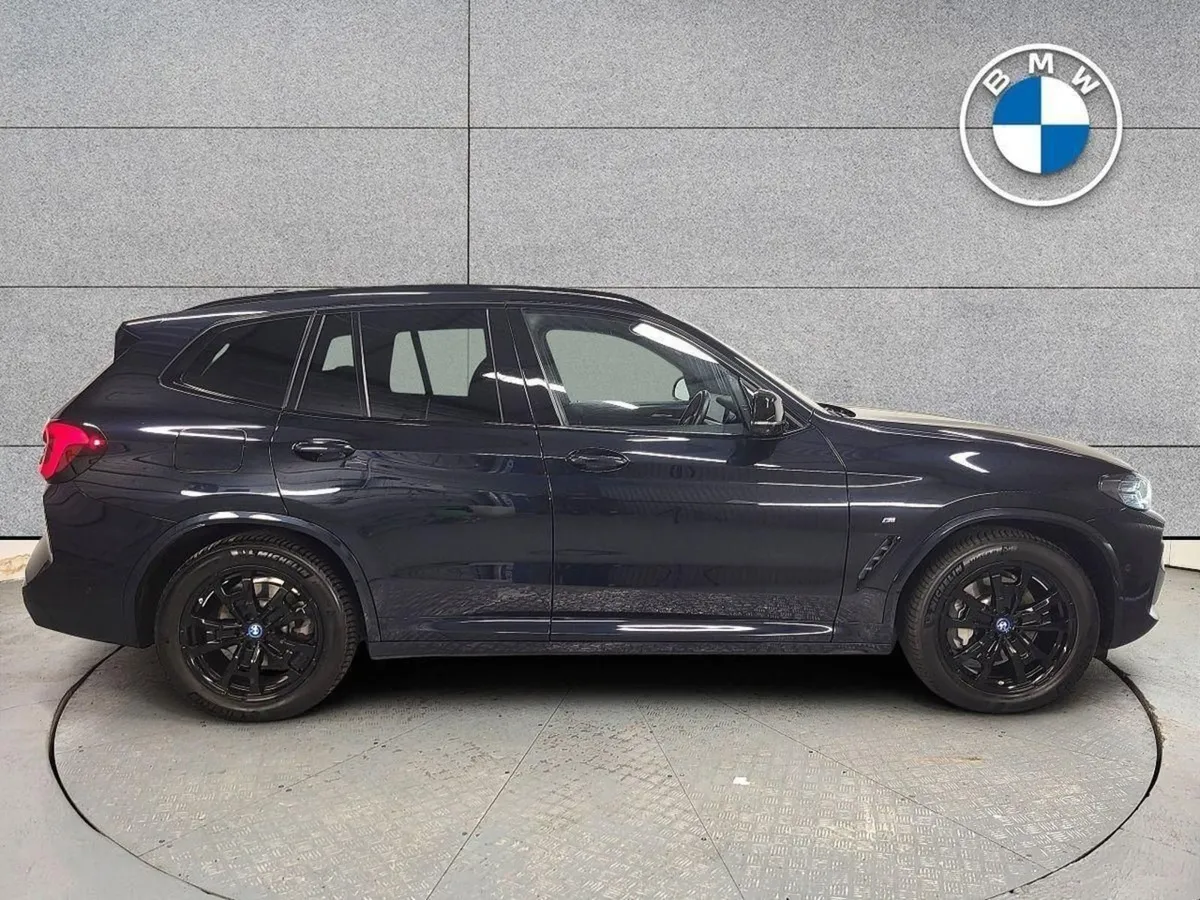 BMW iX3 M Sport Pro - Image 4