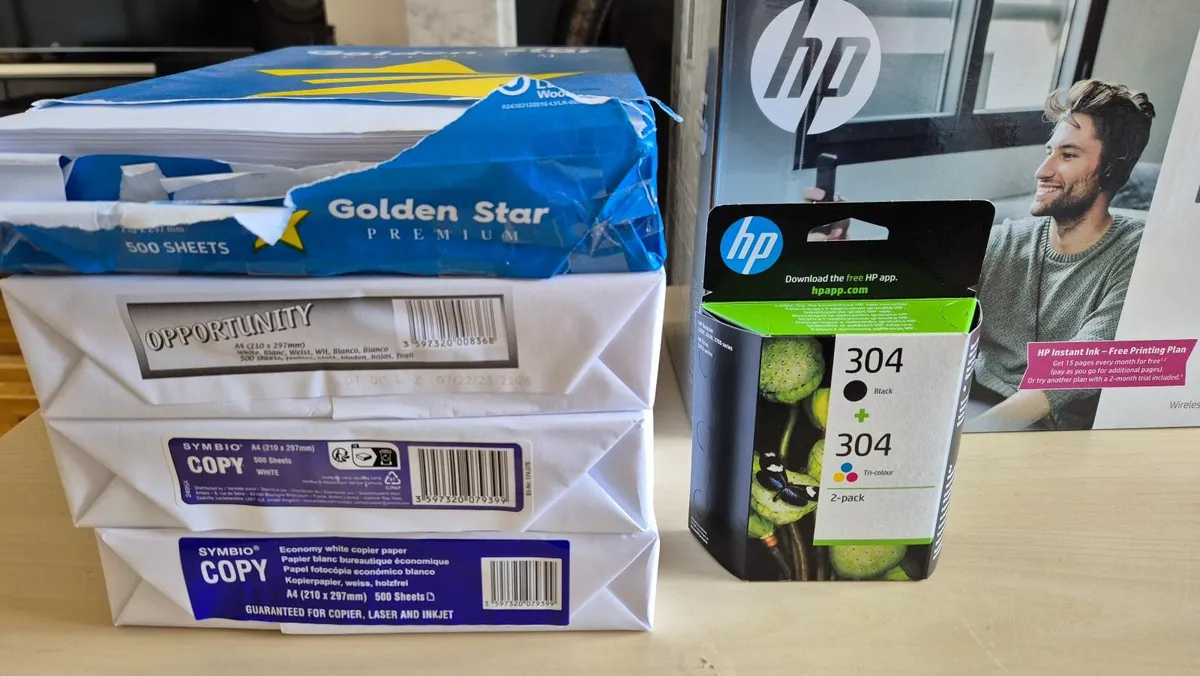 Wireless printer, with new ink and paper, as new - Image 2