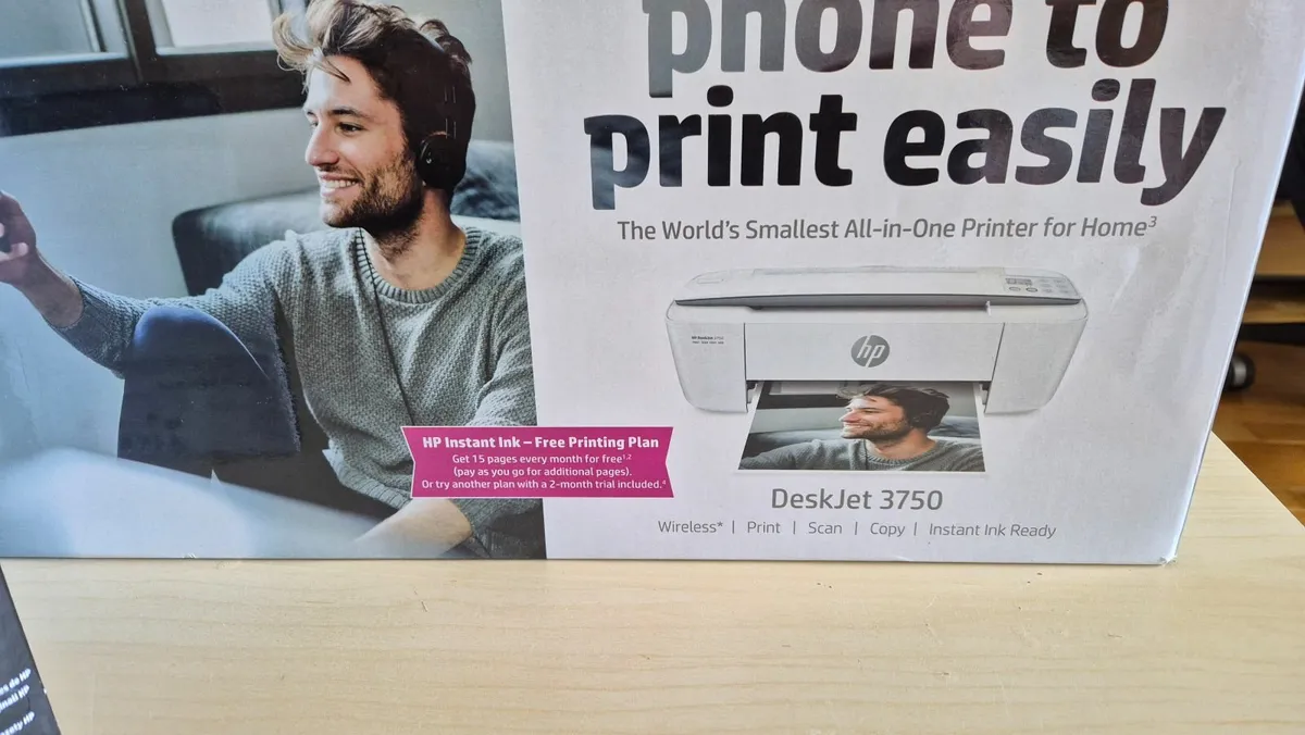 Wireless printer, with new ink and paper, as new - Image 3