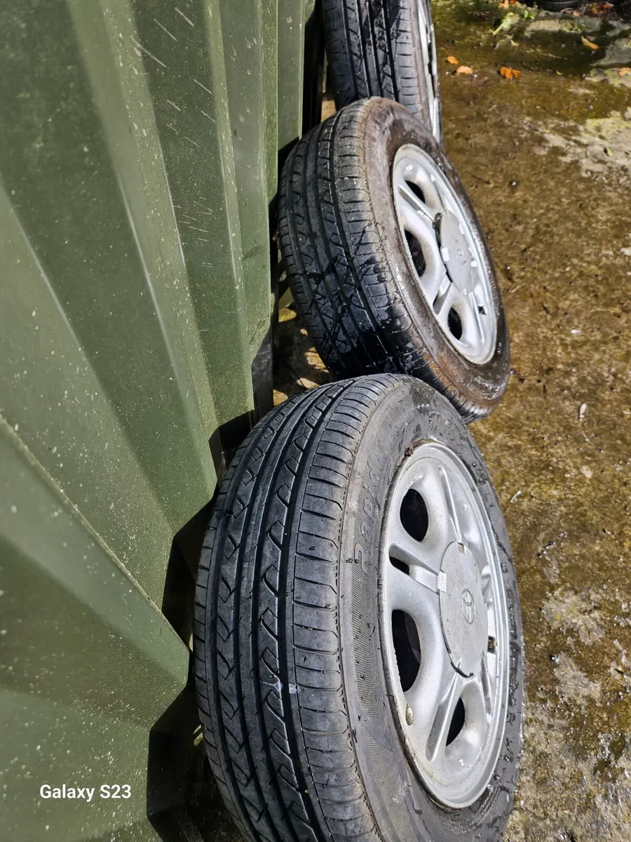 E10 corolla alloys for sale 14" - Image 2
