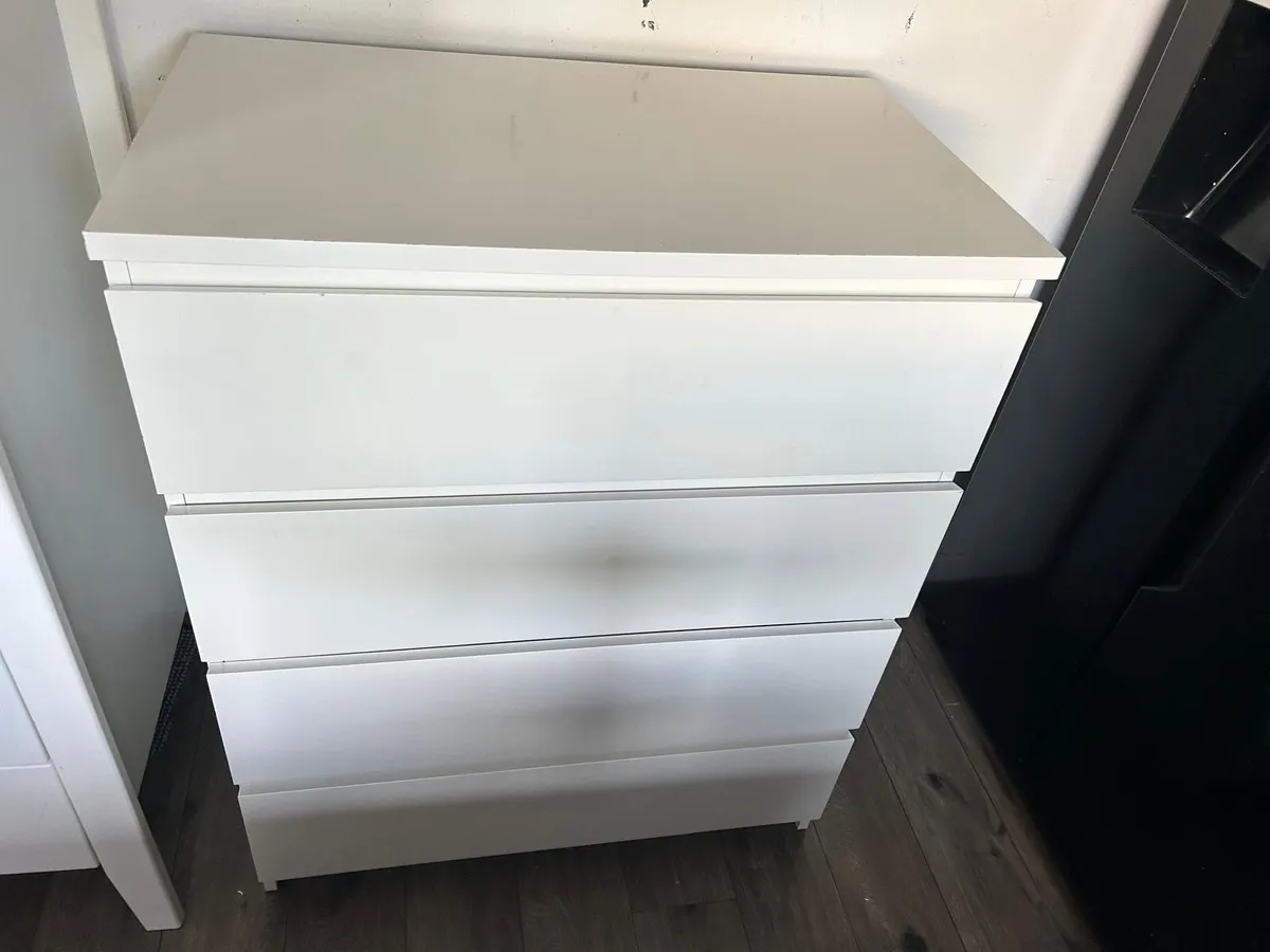 Chest of drawers - Image 2