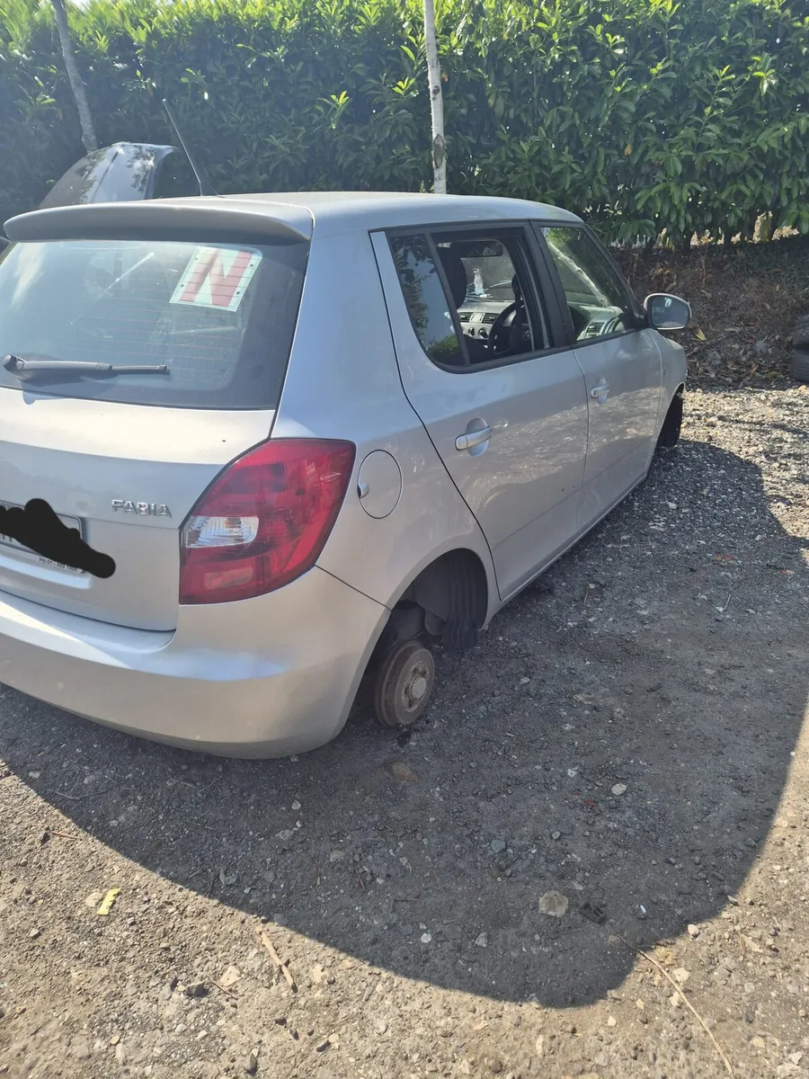 Skoda Fabia - Breaking only - Image 2