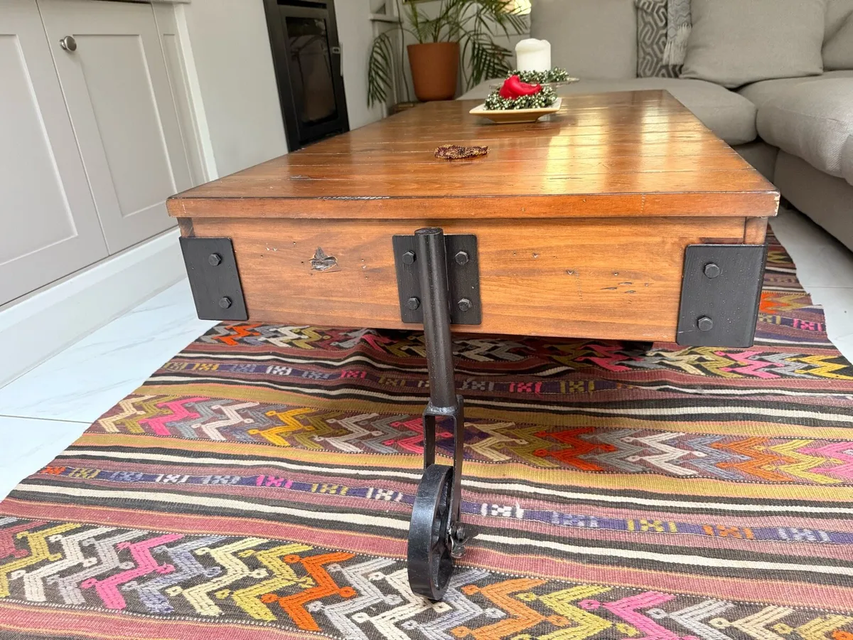 Coffee table - Image 3