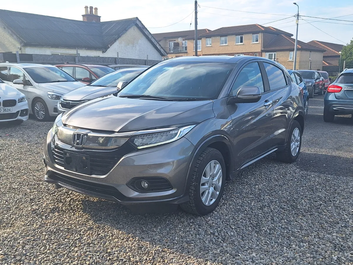 Honda Vezel 1.5L Hybrid|High-Spec|Low Miles - Image 2