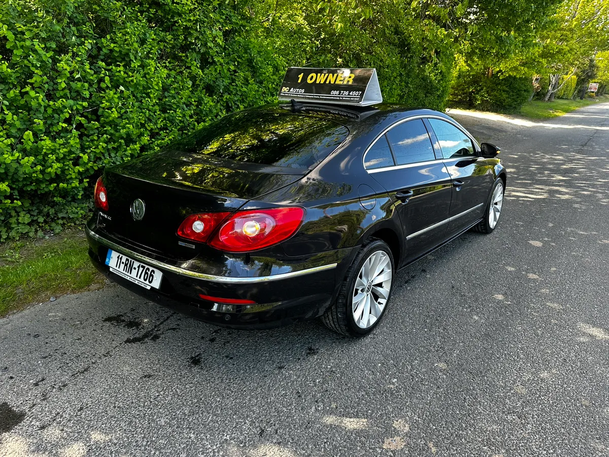 VOLKSWAGEN PASSAT CC - Image 4