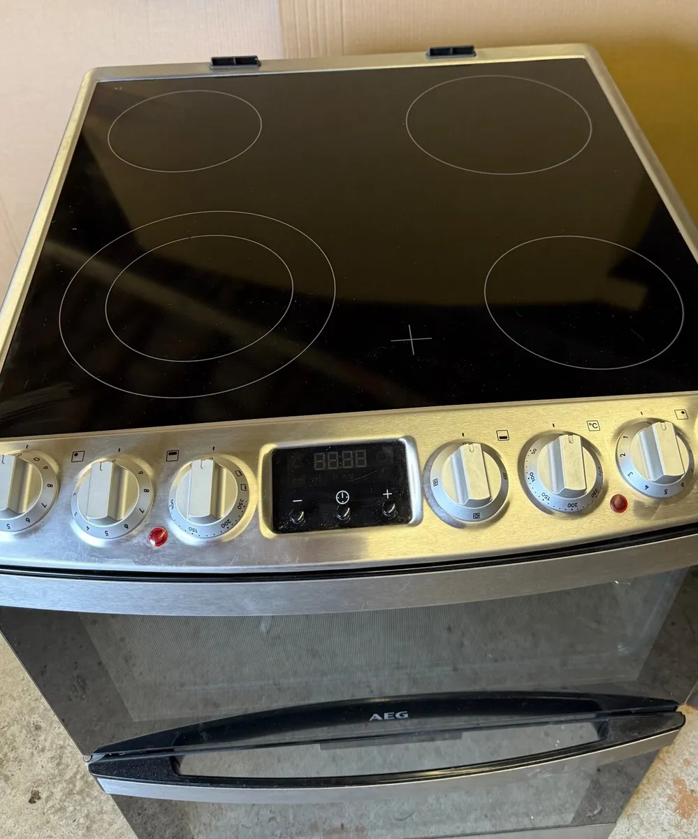 AEG oven - Image 1