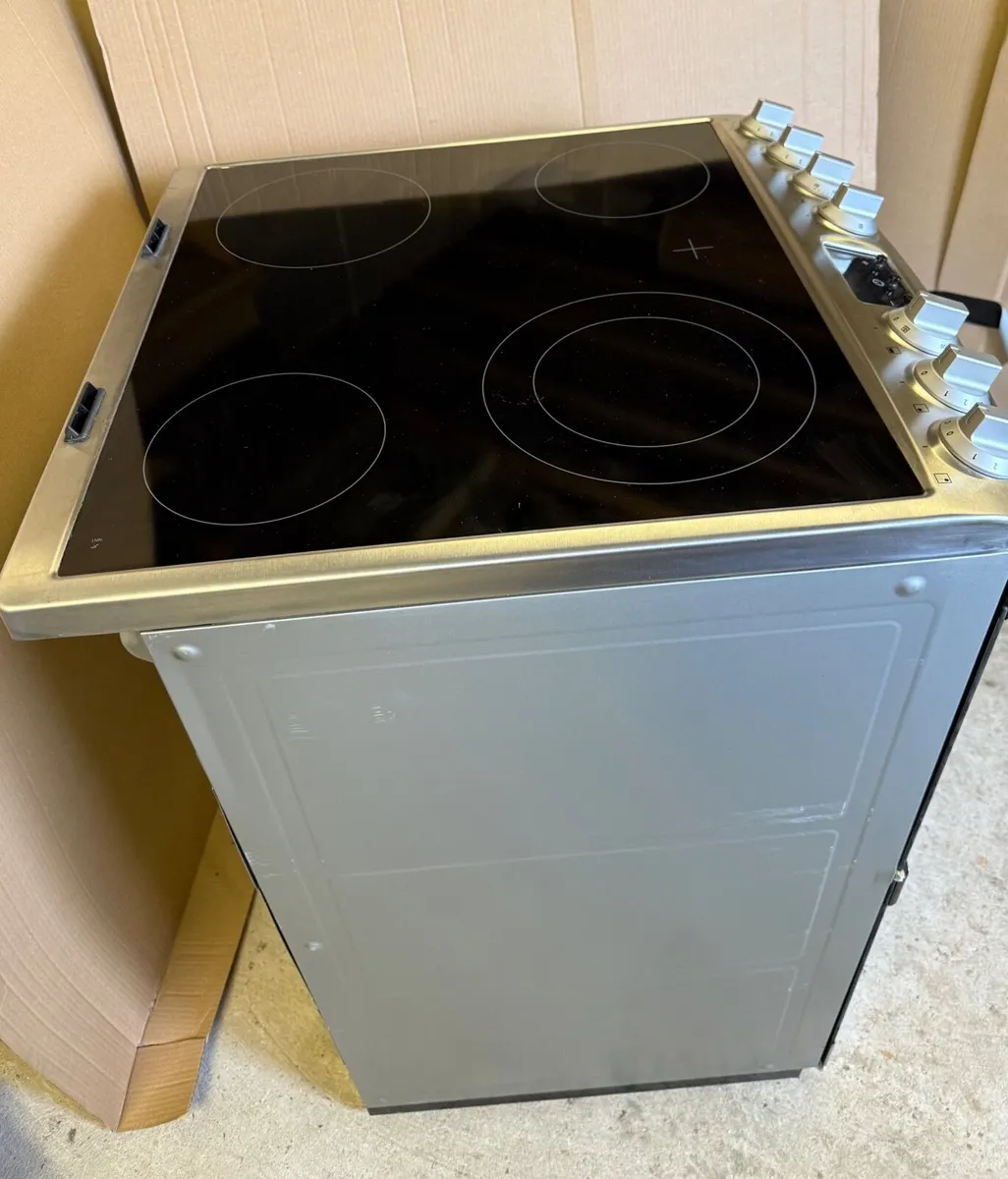 AEG oven - Image 4