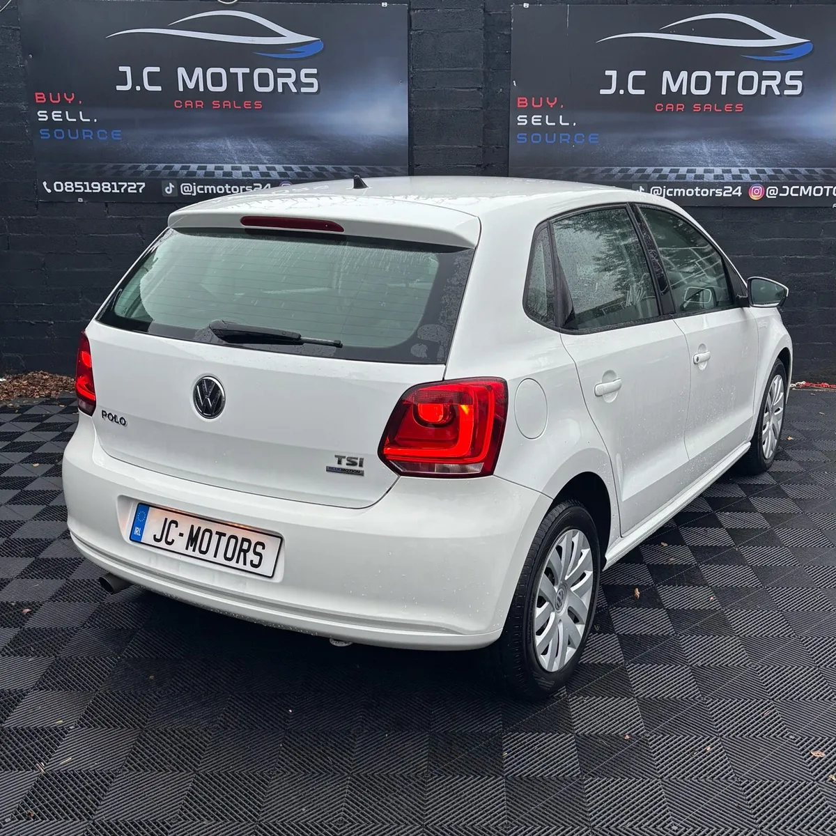 2010 VW Polo (Low KM) Automatic - Image 4