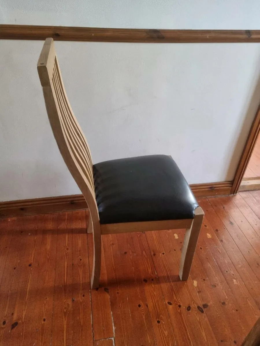 6 chairs - Image 3