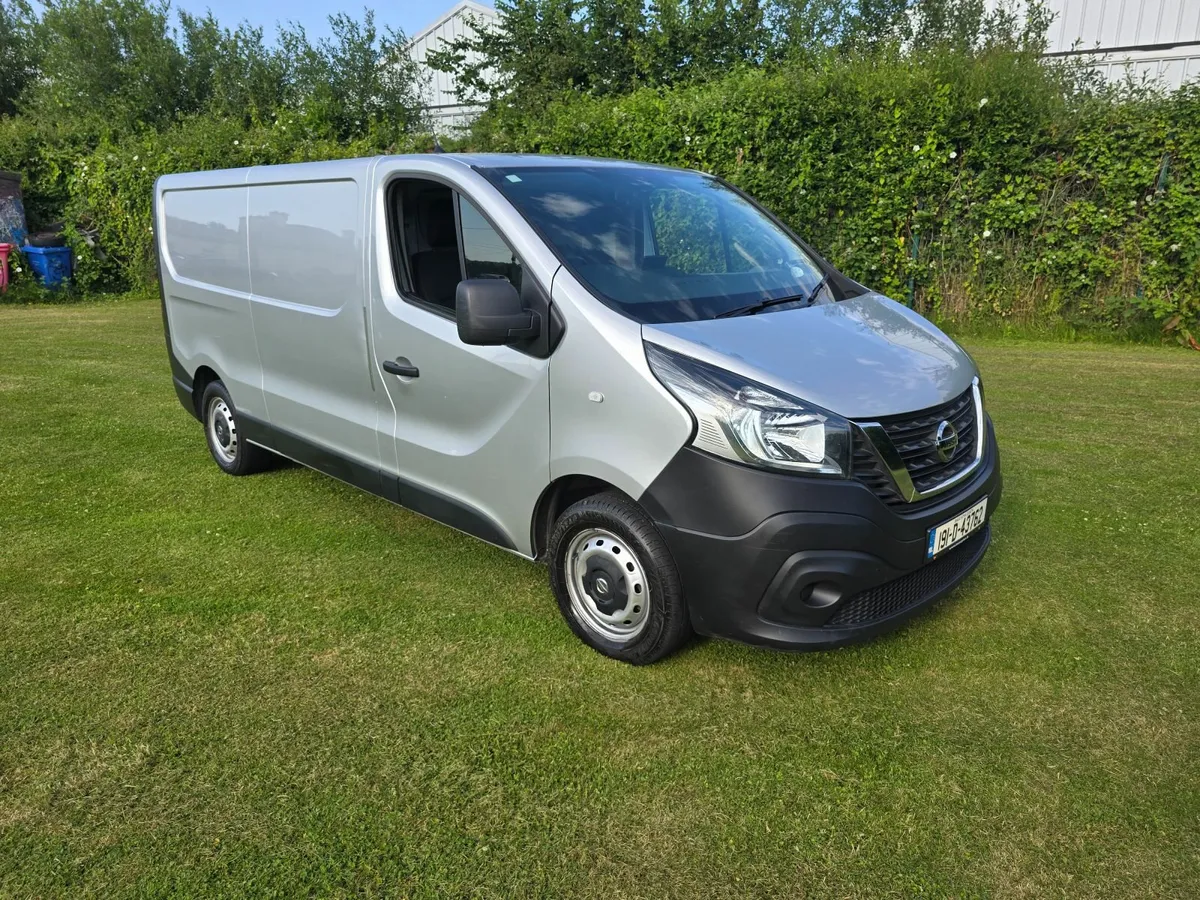 191 Nissan NV300 LWB  New Doe:06/26 Tax:10/25 - Image 1