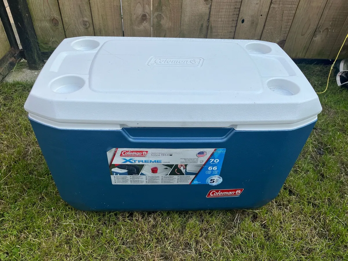 Coleman Xtreme cooler box 66litre - Image 2